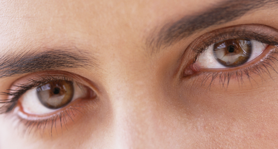 vitamins and heated eye mask for dry eye relief by Wizard Research